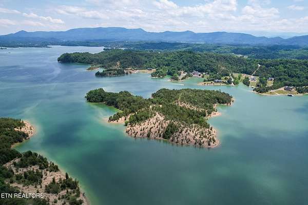 11 Acres of Land for Sale in Sevierville, Tennessee