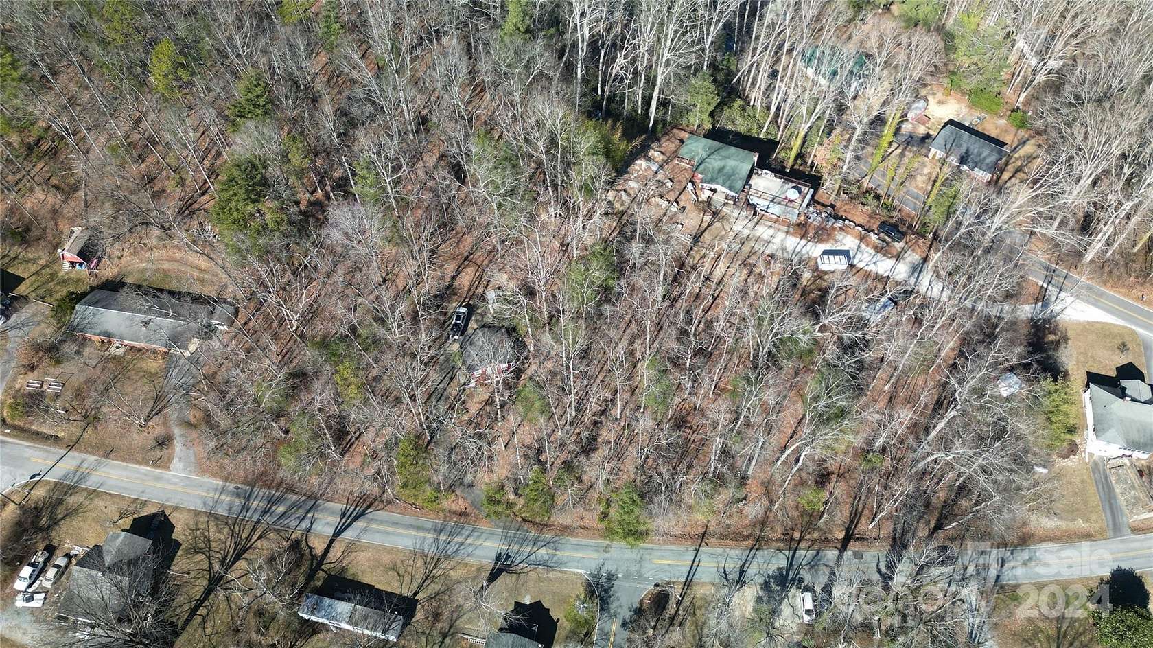 0.5 Acres of Land for Sale in Hendersonville, North Carolina