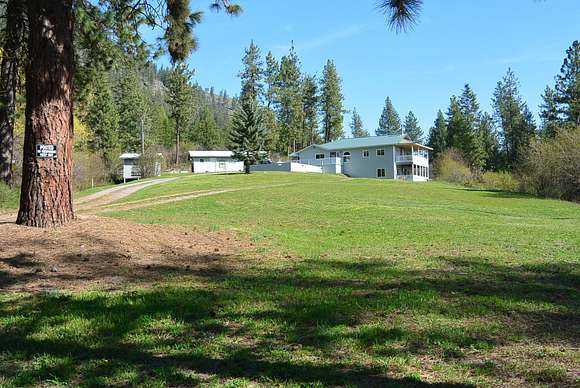 2.9 Acres of Residential Land with Home for Sale in Chewelah, Washington