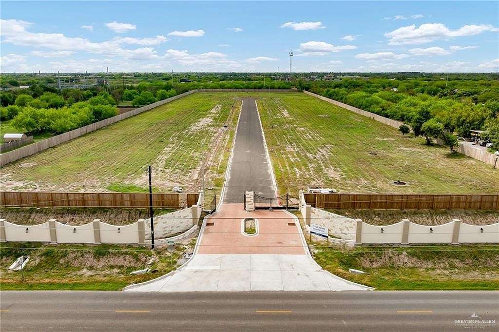1.1 Acres of Residential Land for Sale in Palmhurst, Texas