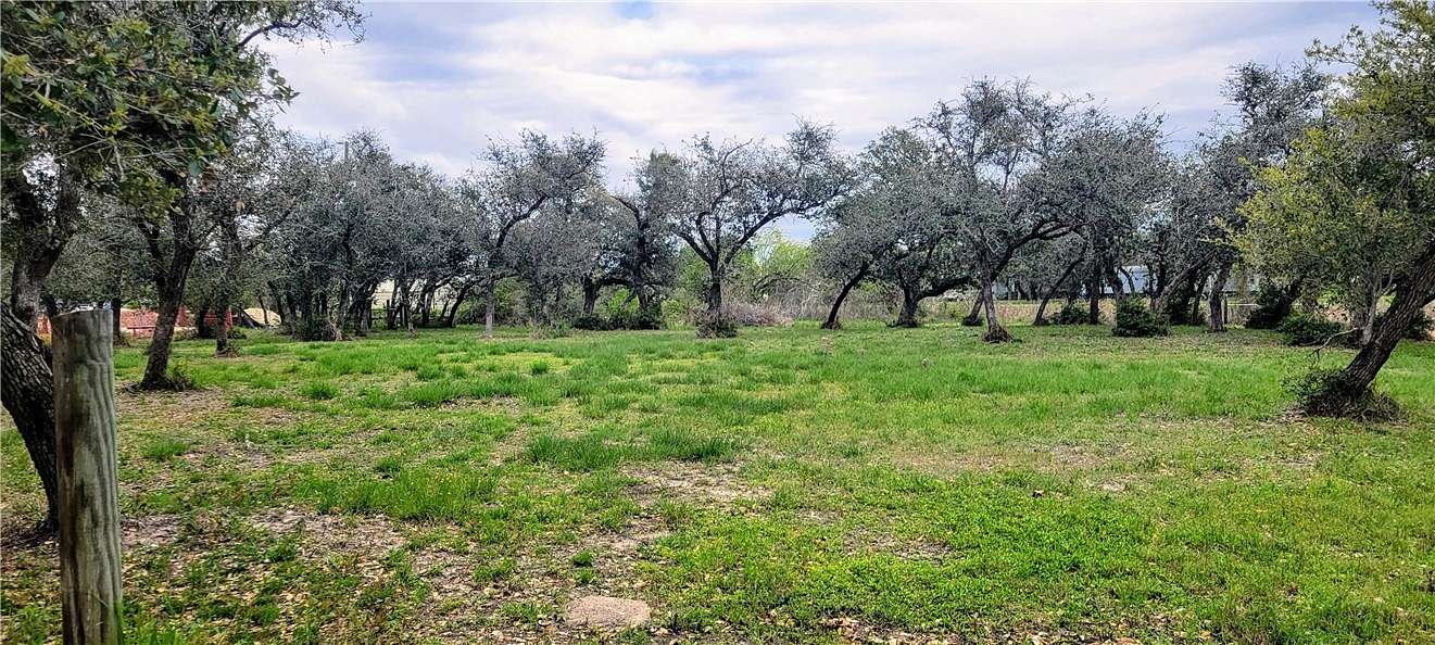 0.6 Acres of Residential Land for Sale in Rockport, Texas