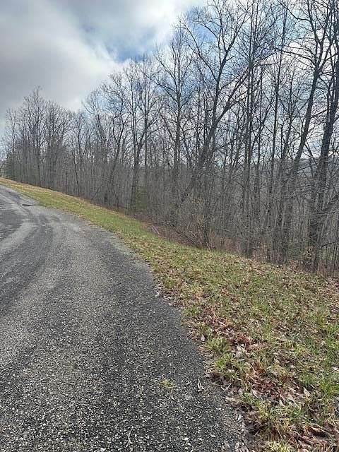 5 Acres of Residential Land for Sale in Crawford, Tennessee