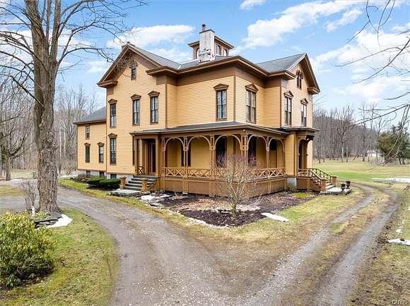 5.1 Acres of Residential Land with Home for Sale in Paris, New York