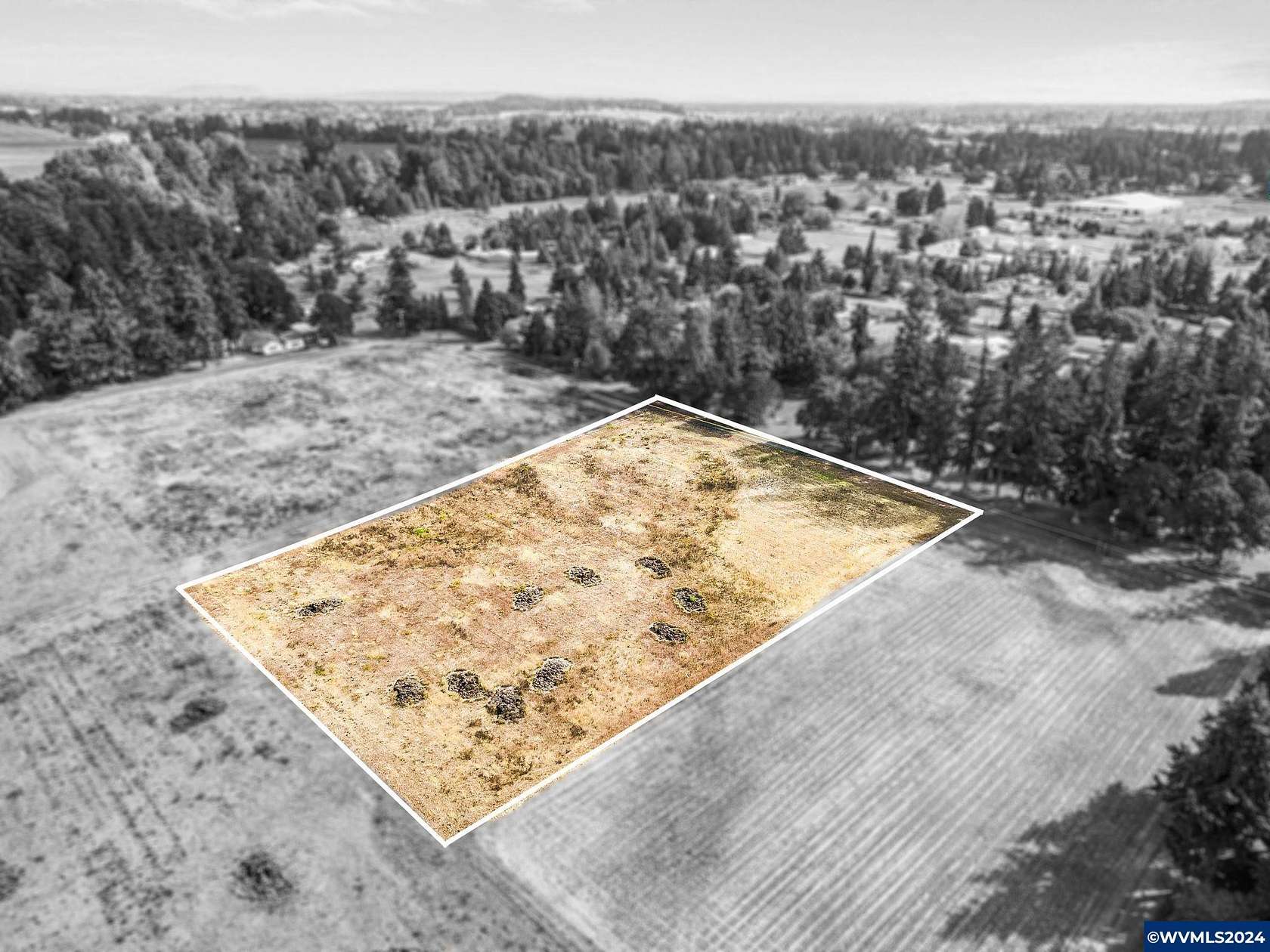 2 Acres of Land for Sale in Jefferson, Oregon