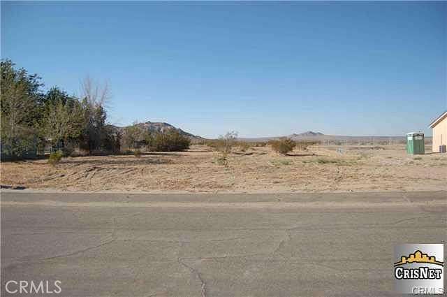 0.96 Acres of Residential Land for Sale in Lake Los Angeles, California