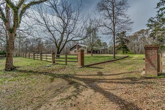 230 Acres of Recreational Land with Home for Sale in Lexington, Mississippi
