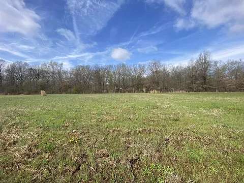 4 Acres of Residential Land for Sale in Oakland, Tennessee