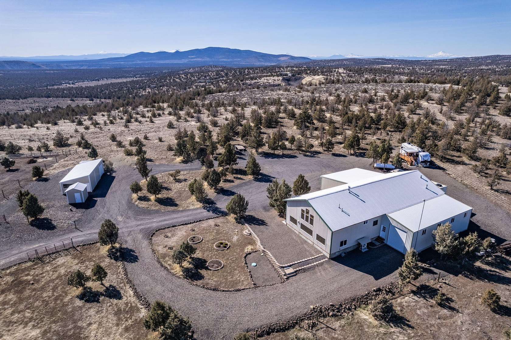5.2 Acres of Residential Land with Home for Sale in Prineville, Oregon