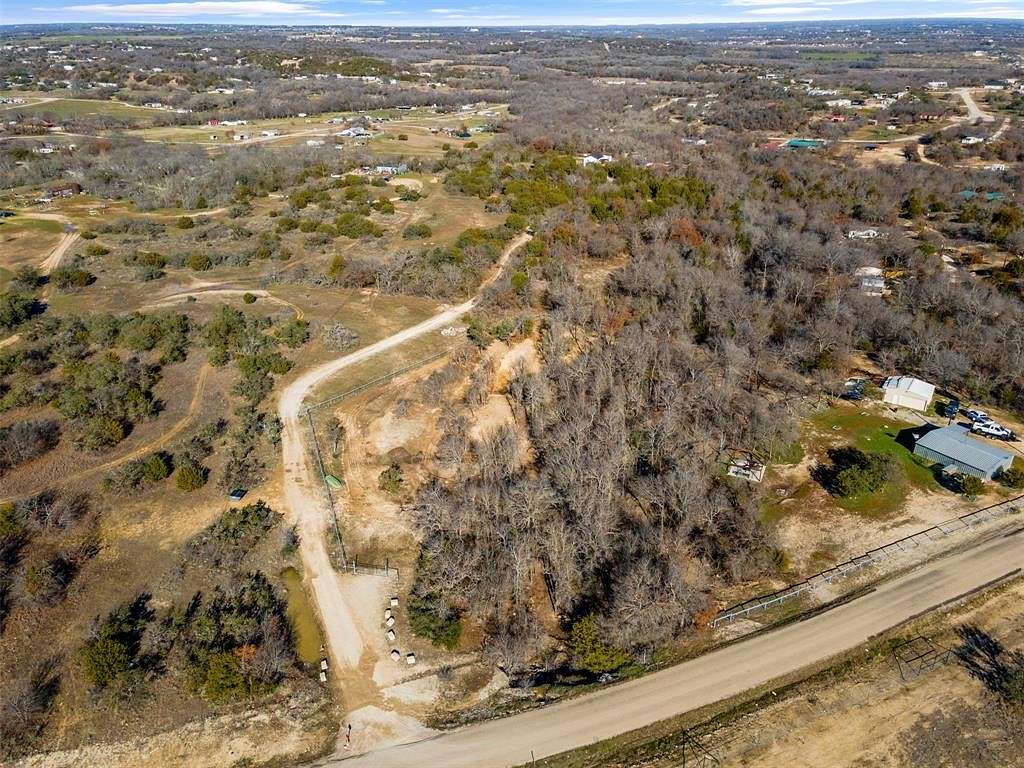 1 Acre of Residential Land for Sale in Springtown, Texas