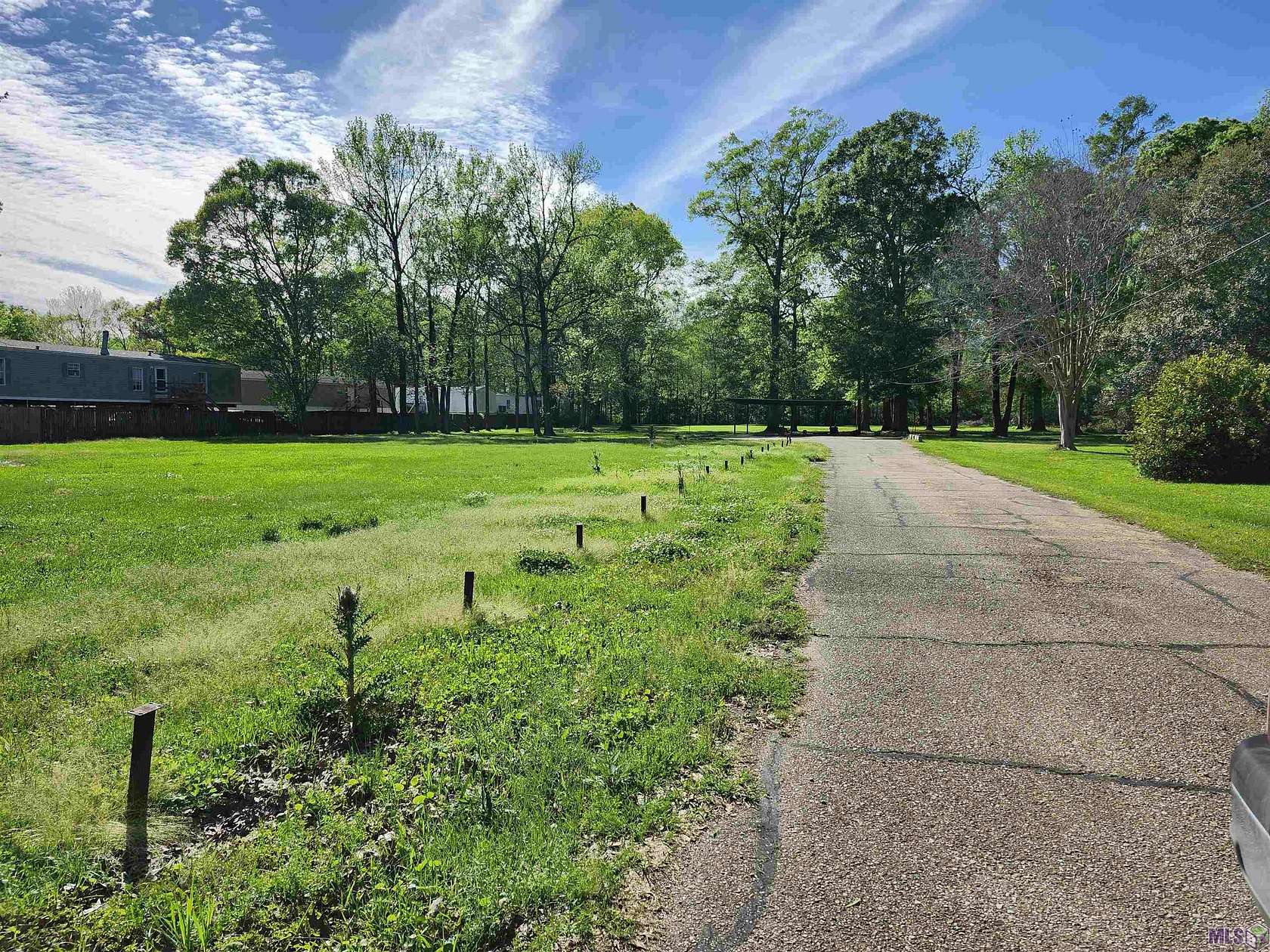 2.6 Acres of Residential Land for Sale in Denham Springs, Louisiana
