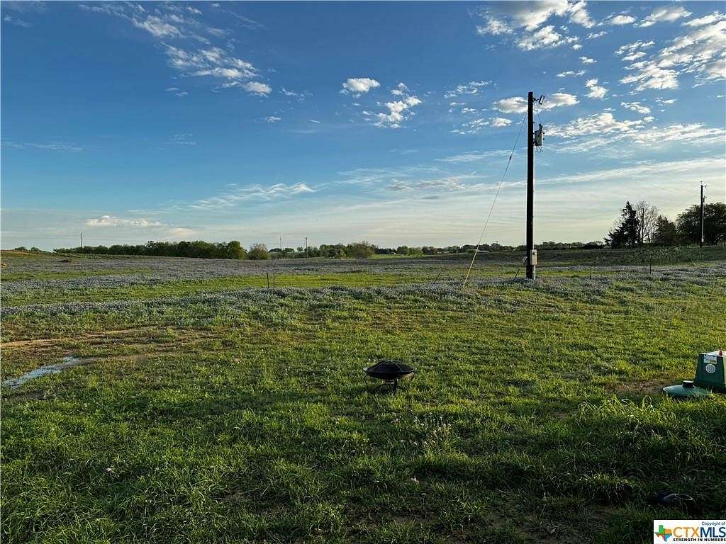 7 Acres of Land for Sale in Shiner, Texas