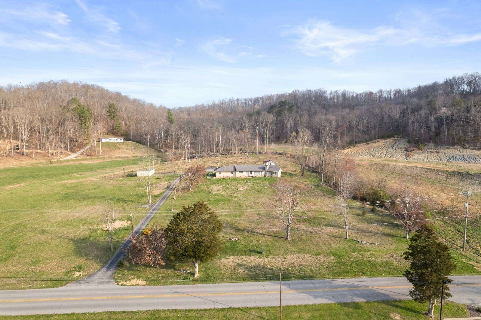4.1 Acres of Residential Land with Home for Sale in Liberty, Kentucky