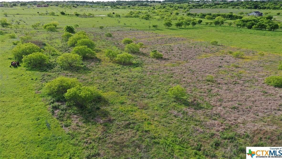 5 Acres of Residential Land for Sale in Moody, Texas