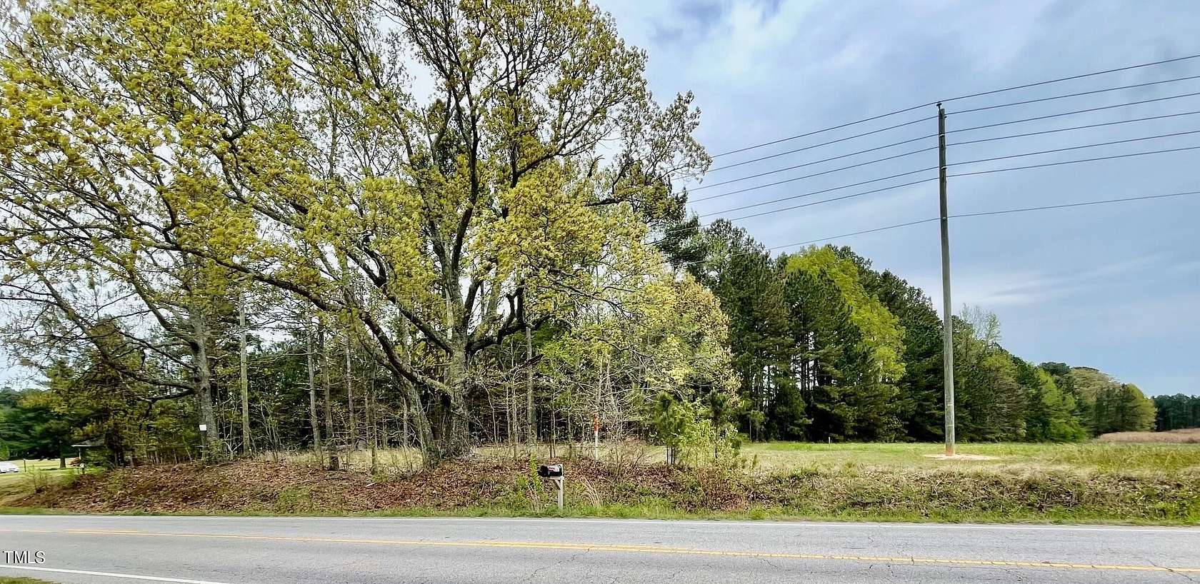 1 Acre of Residential Land for Sale in Henderson, North Carolina