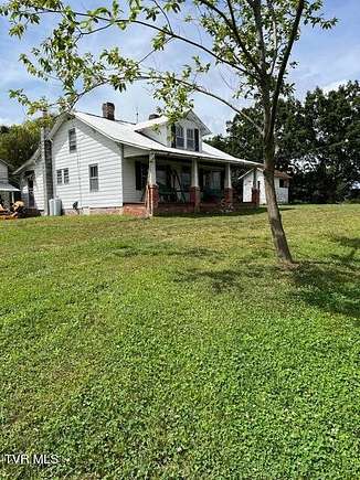 4.7 Acres of Residential Land with Home for Sale in Coeburn, Virginia