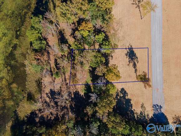 0.51 Acres of Land for Sale in Guntersville, Alabama