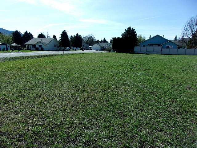 0.3 Acres of Residential Land for Sale in Chewelah, Washington