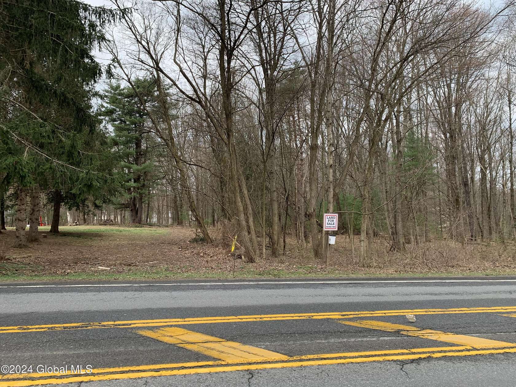 4.7 Acres of Land for Sale in Clifton Park, New York