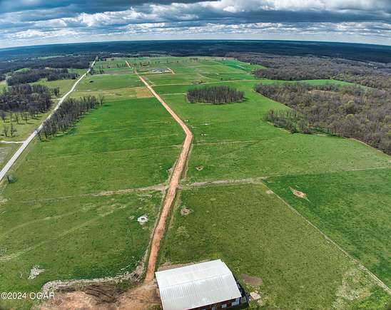 470 Acres of Agricultural Land with Home for Sale in Wentworth, Missouri