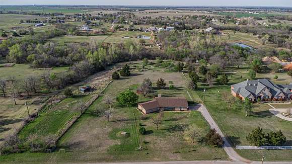 5 Acres of Residential Land with Home for Sale in Edmond, Oklahoma