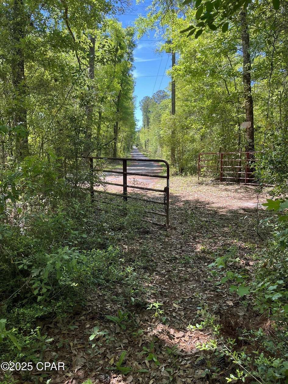 17 Acres of Recreational Land for Sale in Chipley, Florida