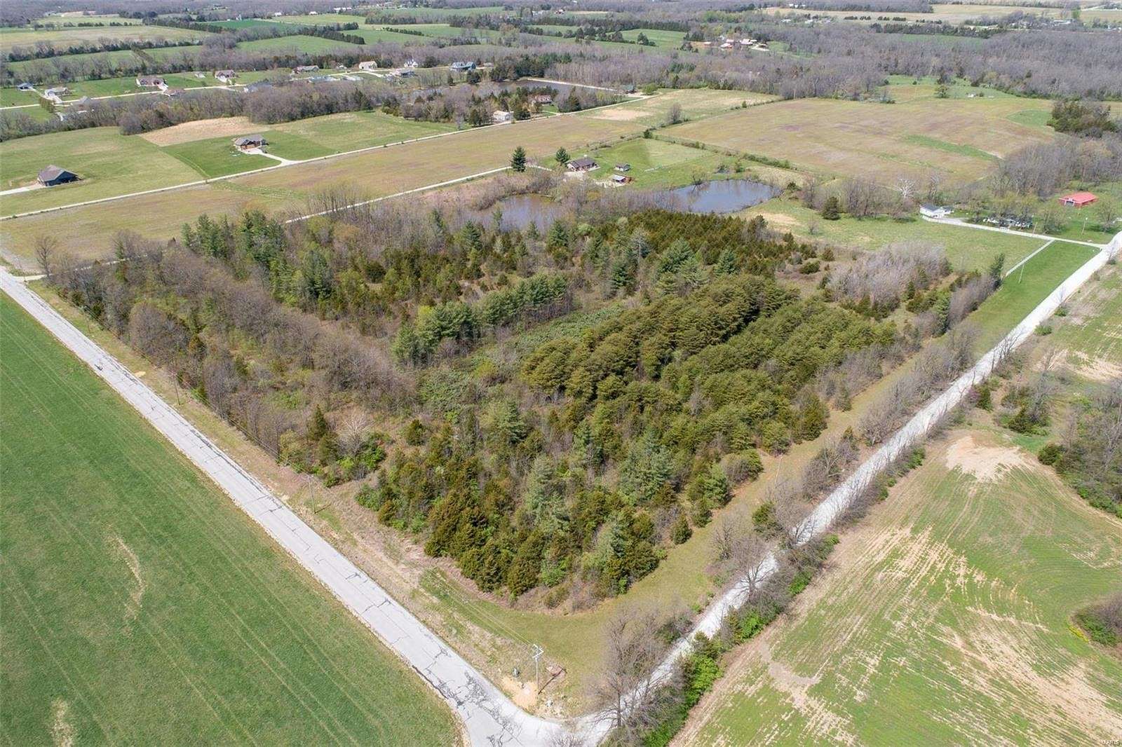 20 Acres of Agricultural Land for Sale in Warrenton, Missouri