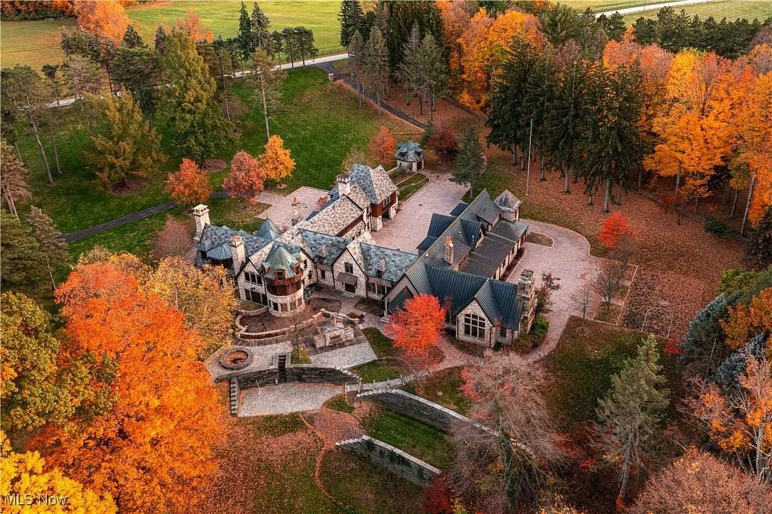 14.2 Acres of Land with Home for Sale in Waite Hill, Ohio