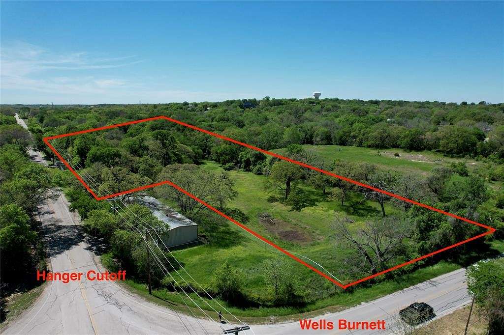 3.6 Acres of Residential Land with Home for Sale in Fort Worth, Texas