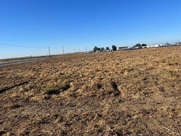 19.2 Acres of Commercial Land for Sale in Madera, California