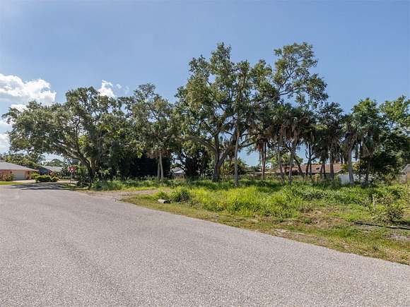 0.5 Acres of Residential Land for Sale in Venice, Florida