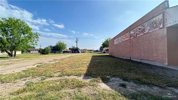 0.25 Acres of Commercial Land for Sale in Edinburg, Texas