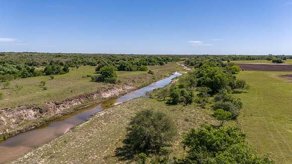 59.1 Acres of Agricultural Land for Sale in Goliad, Texas
