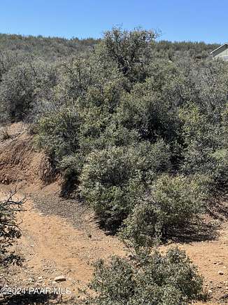 2.2 Acres of Residential Land for Sale in Dewey-Humboldt, Arizona