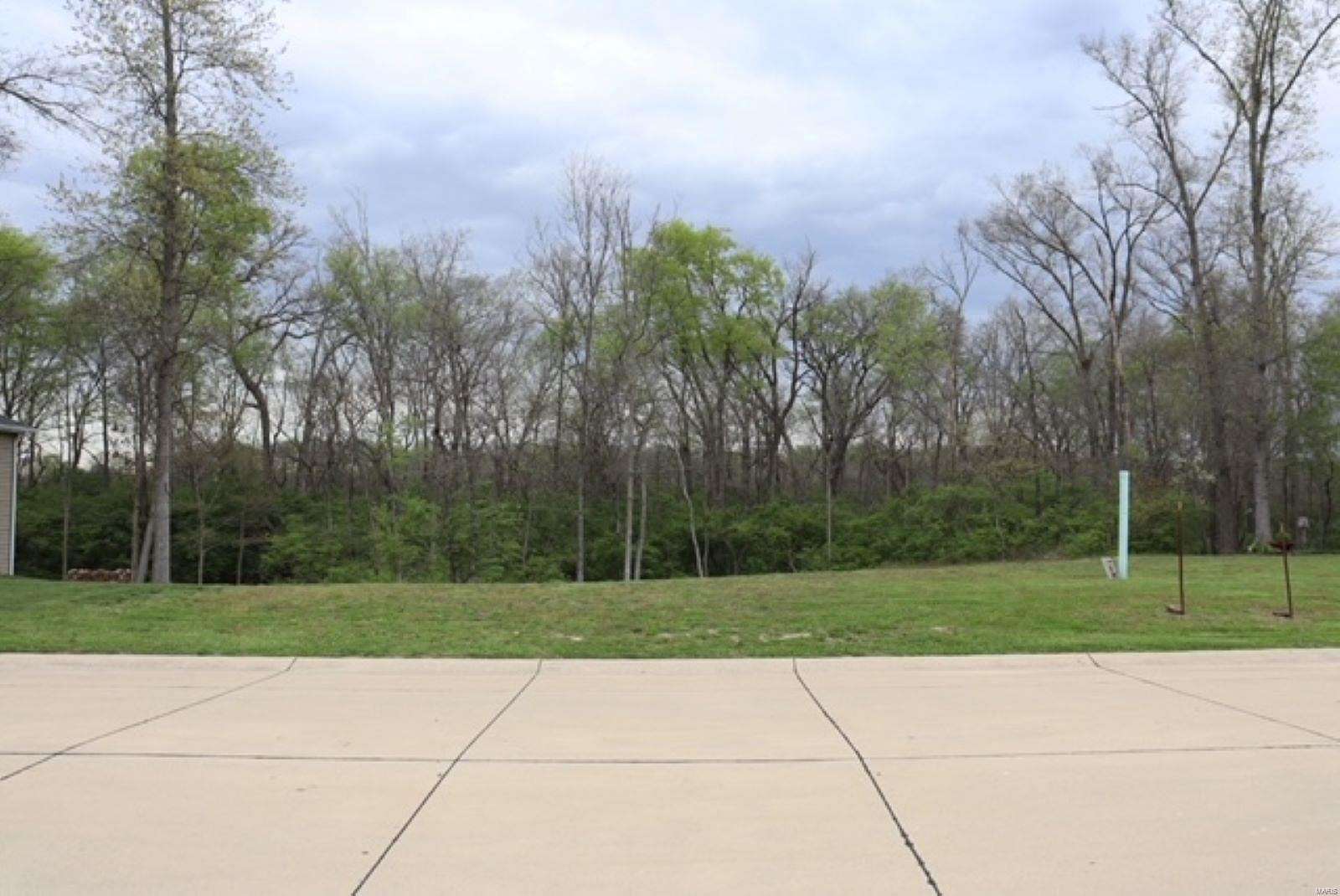 0.48 Acres of Residential Land for Sale in Smithton, Illinois