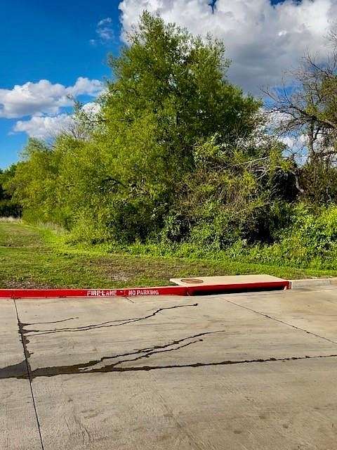 1 Acre of Commercial Land for Sale in DeSoto, Texas