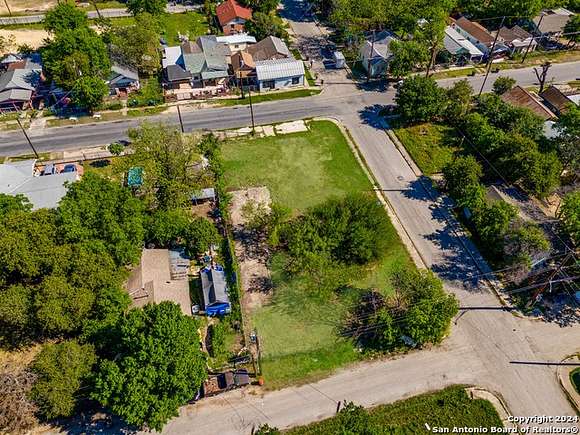 0.18 Acres of Mixed-Use Land for Sale in San Antonio, Texas