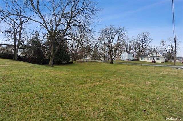 0.29 Acres of Residential Land for Sale in Fenton, Michigan