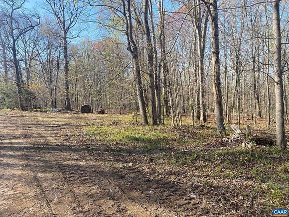 4.7 Acres of Residential Land for Sale in Scottsville, Virginia