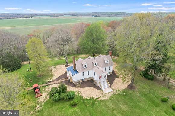14.7 Acres of Land with Home for Sale in Rappahannock Academy, Virginia