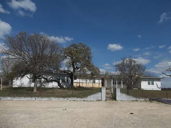 21.4 Acres of Land with Home for Sale in Kerrville, Texas