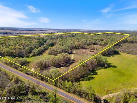 198.11 Acres of Agricultural Land for Sale in Walls, Mississippi