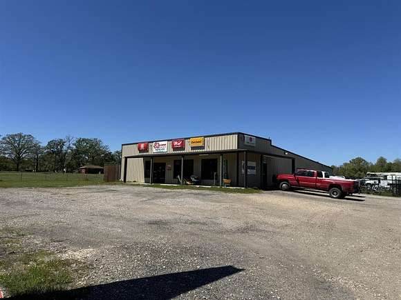 4.5 Acres of Commercial Land for Lease in Paris, Texas