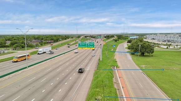 0.92 Acres of Commercial Land for Sale in Lancaster, Texas