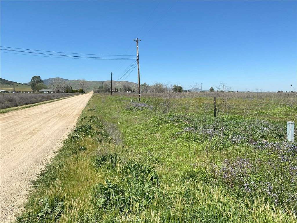 2.5 Acres of Land for Sale in Santa Margarita, California