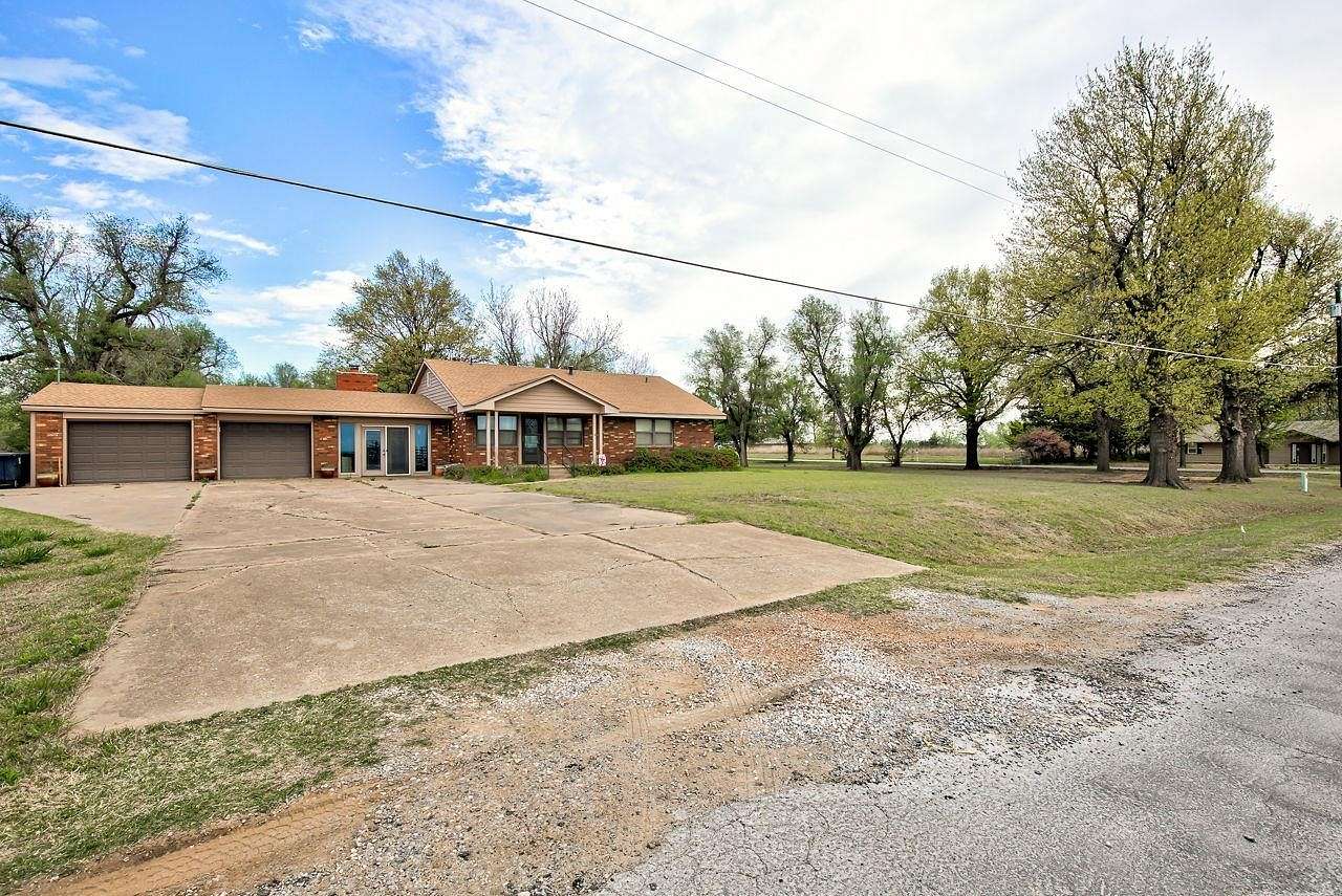 3.4 Acres of Residential Land with Home for Sale in Enid, Oklahoma