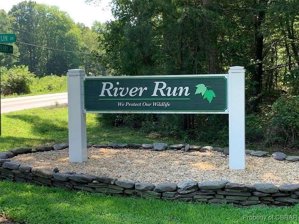 6 Acres of Residential Land for Sale in Hartfield, Virginia
