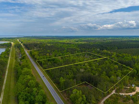 13.7 Acres of Land for Sale in Pinopolis, South Carolina
