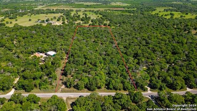 10 Acres of Land for Sale in Seguin, Texas