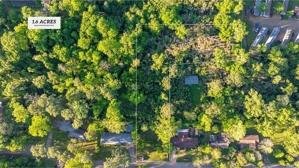 1.7 Acres of Residential Land for Sale in Nacogdoches, Texas
