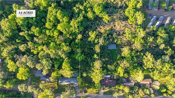 1.68 Acres of Residential Land for Sale in Nacogdoches, Texas